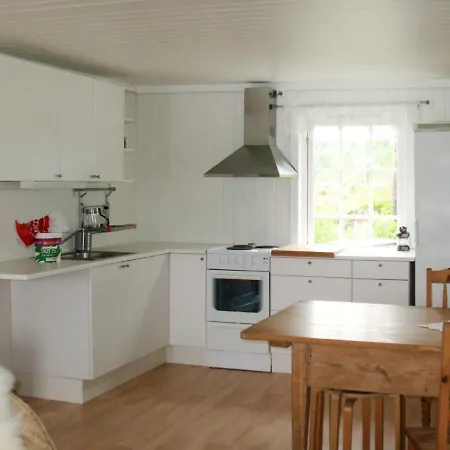 Holiday Sagbrakka * Hemnes